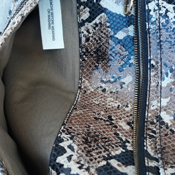 NWOT ANN TAYLOR CLUTCH - Picture 8 of 12